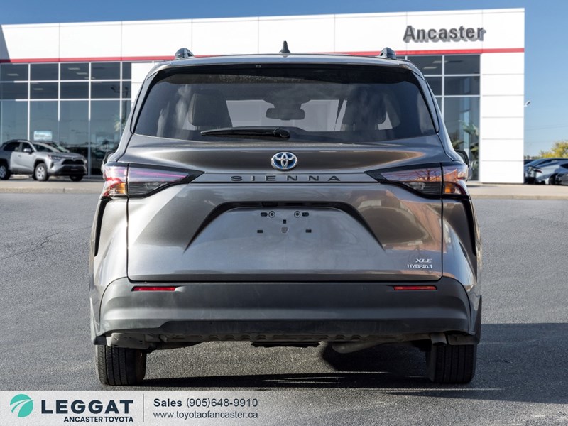 2023 Toyota Sienna XLE 8-Passenger FWD