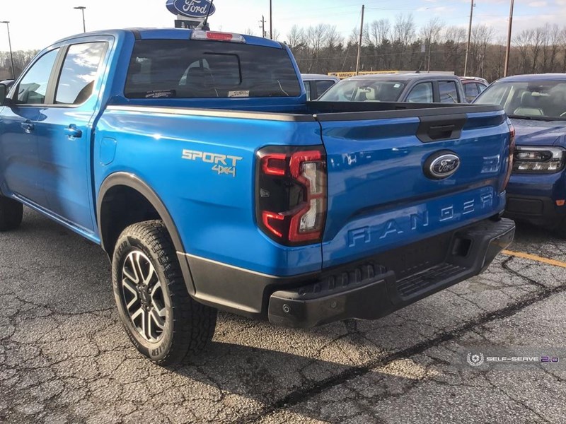 2024 Ford Ranger LARIAT 4WD SuperCrew 5' Box